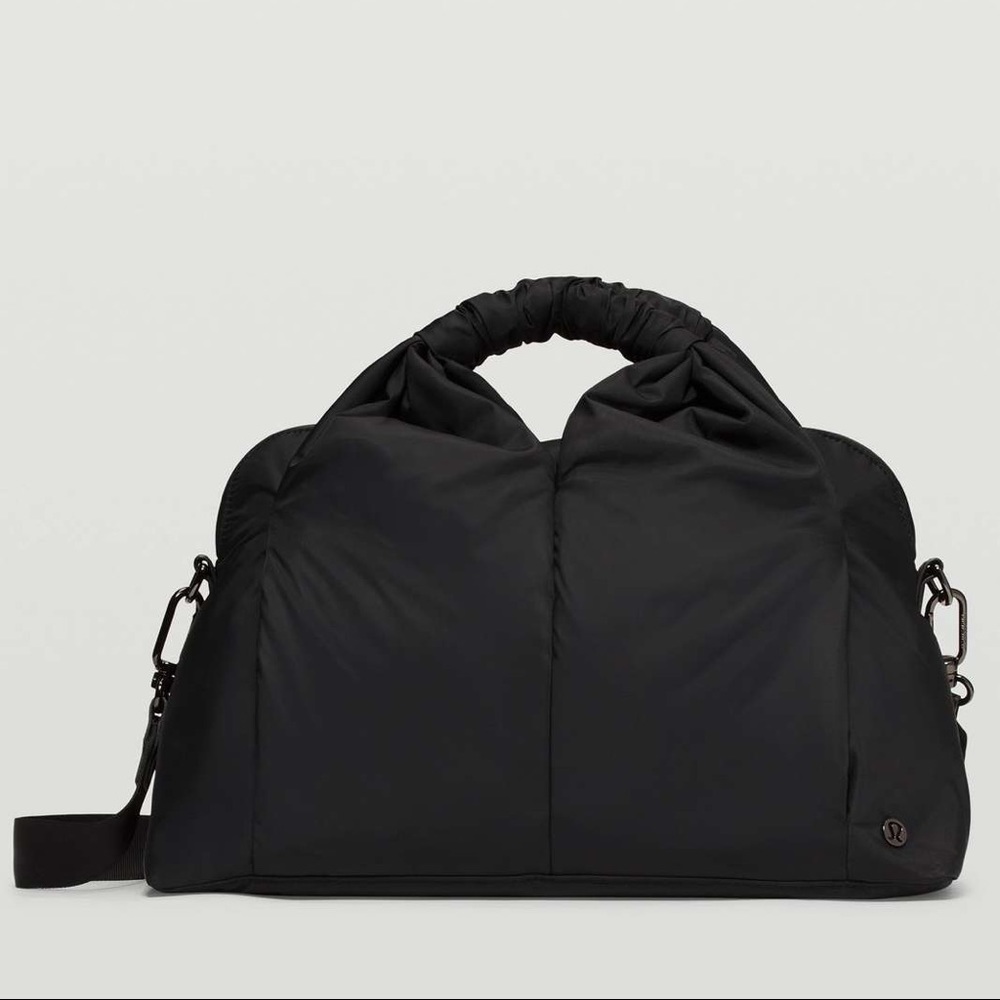 NWT Lululemon Gathered Handle Gym Bag 14L